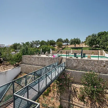Stylish With Large Patio & Pool Appartement Tavira